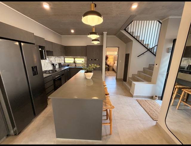 4 BEDROOM FREESTANDING FOR SALE IN ZANDSPRUIT